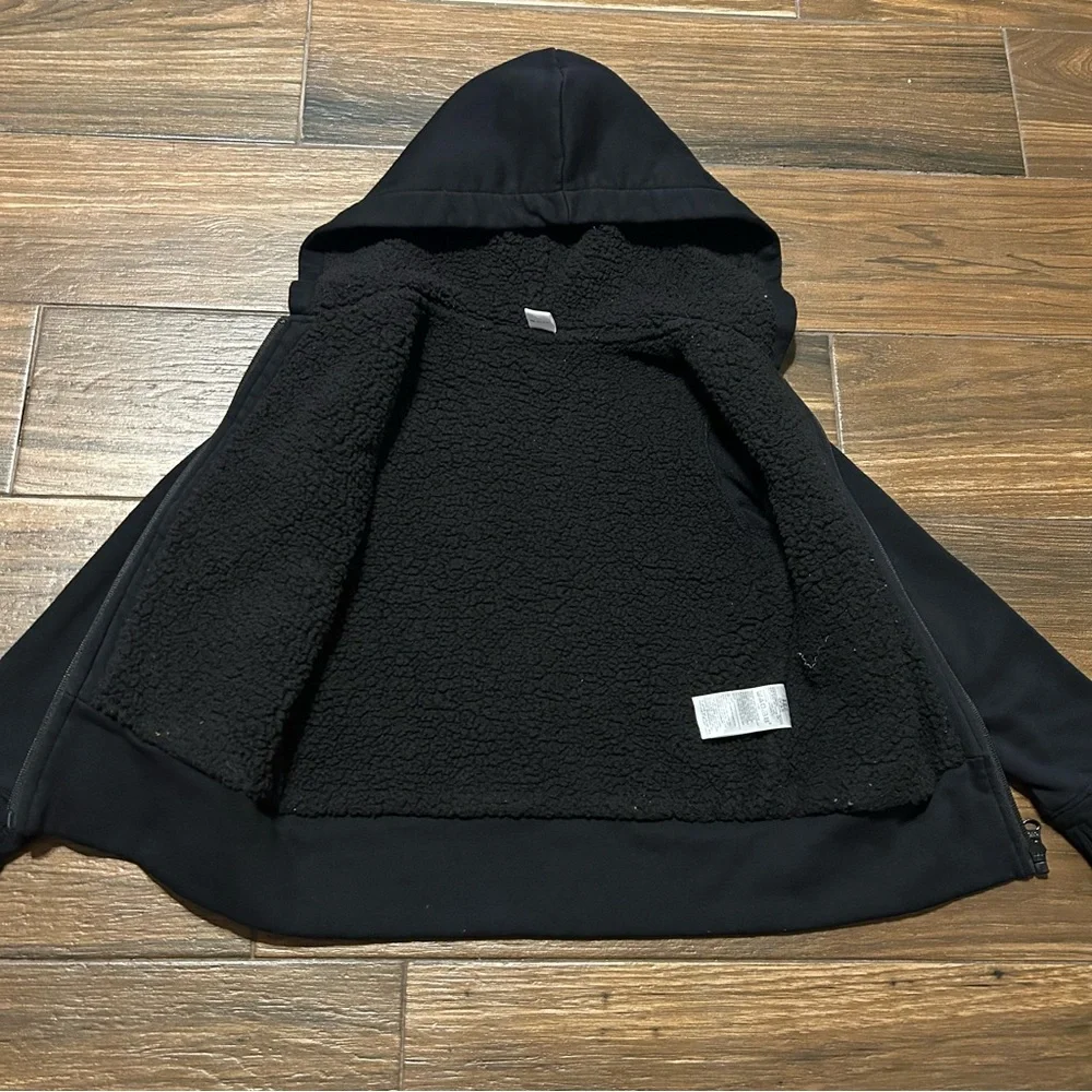 Old Navy Girls Sherpa Lined Full Zip Hoodie Small 6-7 Black with‎ Silver Hearts